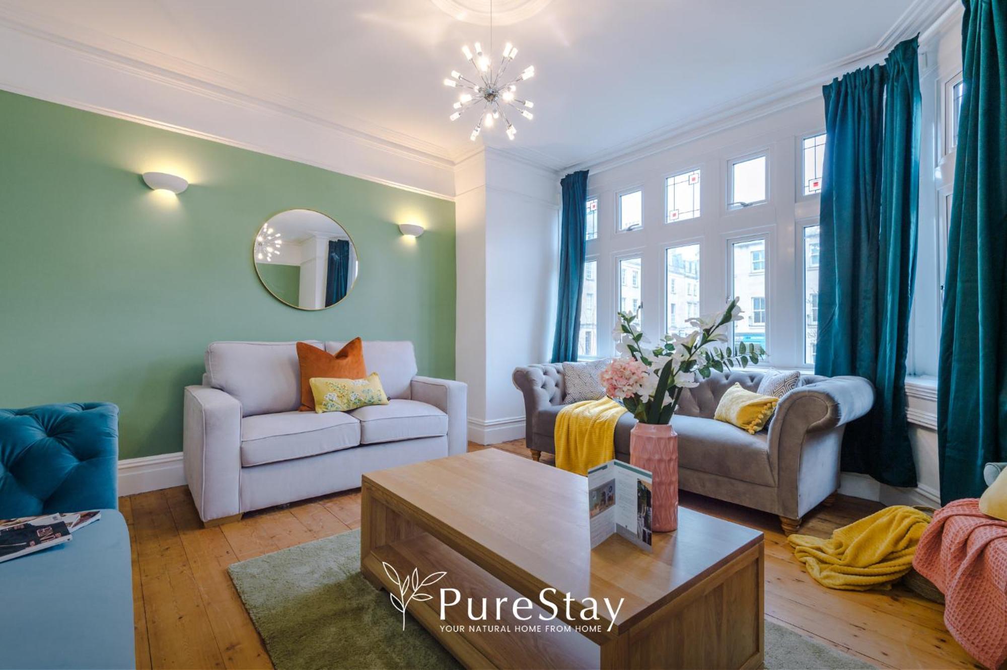 Incredible - Five Bedroom - 7 Actual Beds - 6 Bathroom House By Purestay - Central Bath With Parking Экстерьер фото